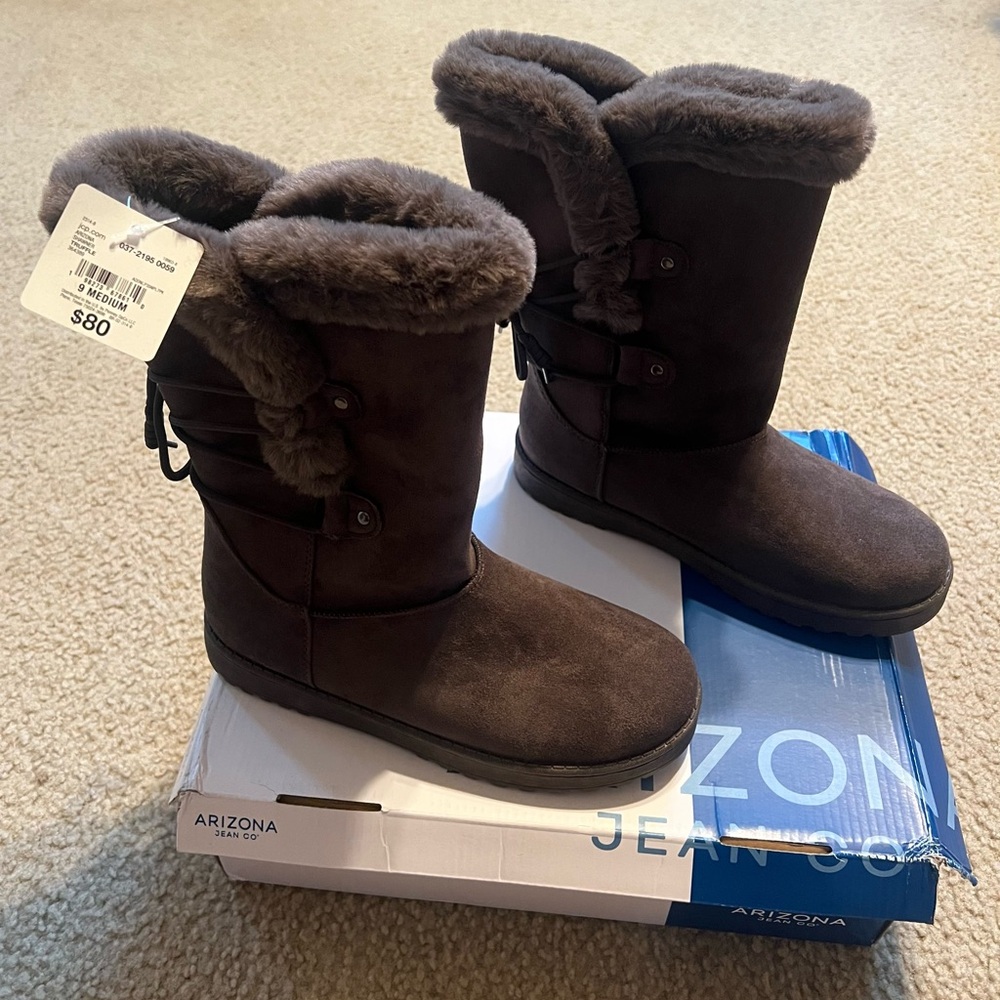 Arizona Jean Co Women’s Boots With Faux Fur Lining, Color: Brown, Size: 9M, NWT